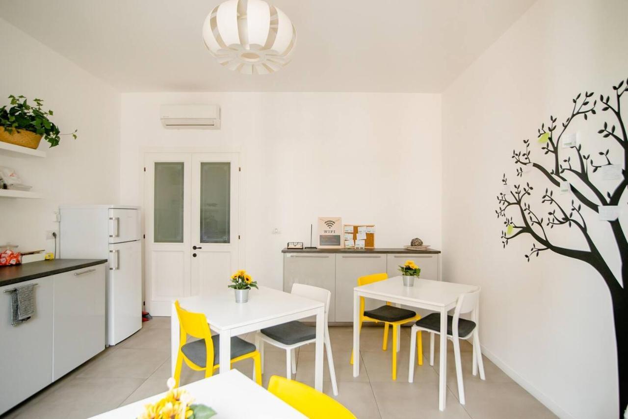 Guesthouse Tree Rooms Modern Bergamo Exteriér fotografie
